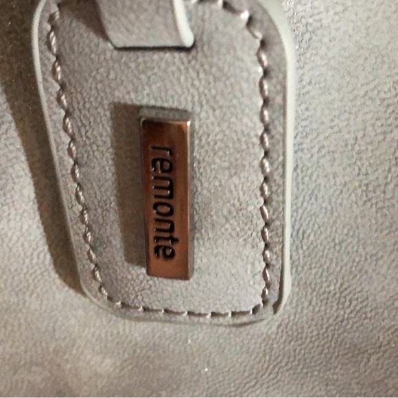 Light Gray Backpack Minimalist Design - Picture 2 of 4